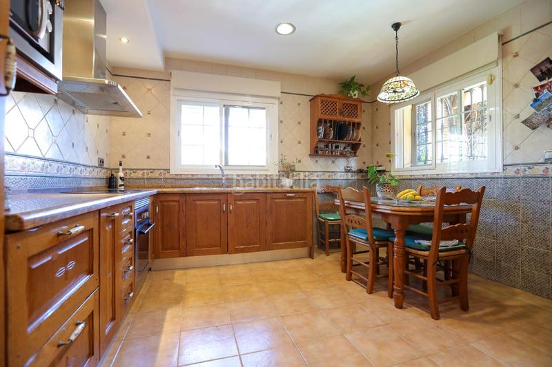 Foto a471cbea-152f-487b-8a79-cb898099b2dc. Chalet con parcheggio piscina in Capellanía - Retamar Alhaurín de la Torre