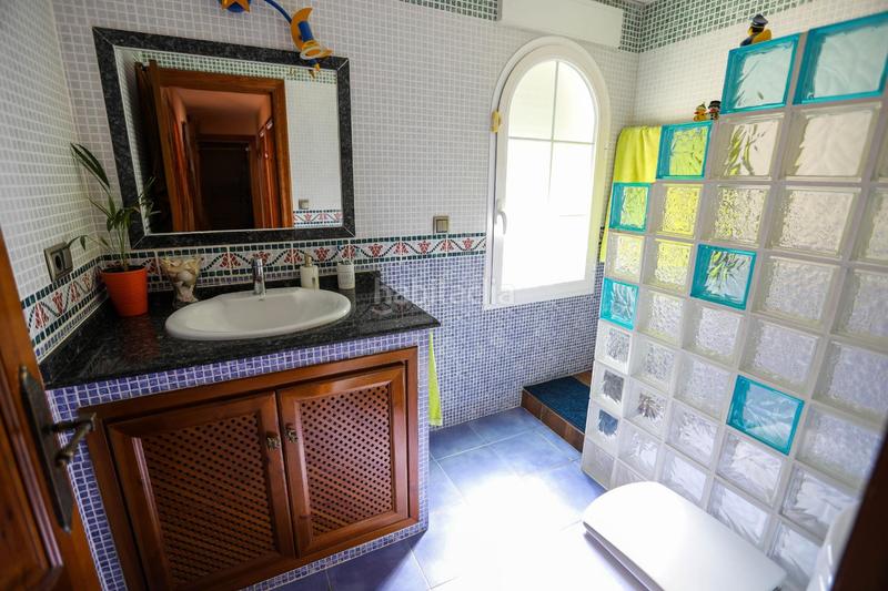 Foto e5e6dc6d-66d4-411c-a72c-d1da5a4217d2. Chalet con parcheggio piscina in Capellanía - Retamar Alhaurín de la Torre