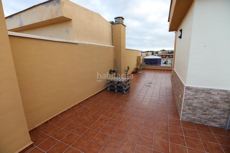 Foto 31f4580b-4a0f-4e77-b796-4a1d659d53a0. Alquiler ático precioso ático dúplex en churriana en Málaga