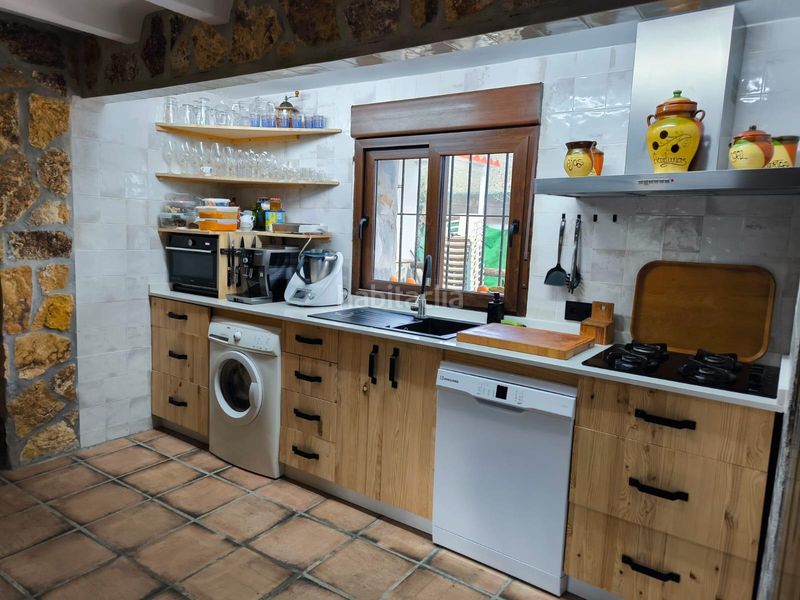 Foto 8c808fd2-7619-4816-8a13-9eb2d1acfe39. Chalet hermosa casa nueva con vistas increíbles en parque natural colmenar en Málaga