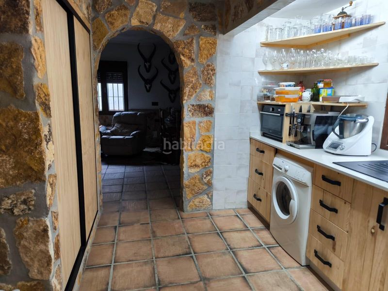 Foto c519c2a0-dd58-4222-8a9d-a7315691eb39. Chalet hermosa casa nueva con vistas increíbles en parque natural colmenar en Málaga