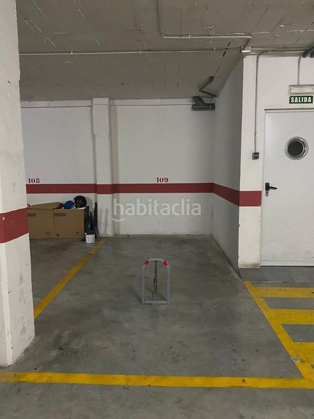 Foto 9f2383b0-5c3c-4dde-8a54-67a17a6de980. Aparcament cotxe a Los Pacos Fuengirola