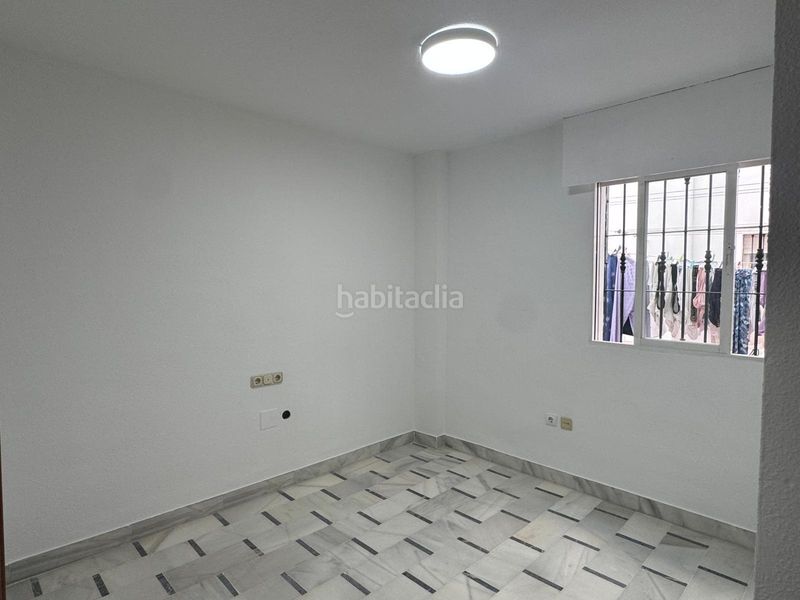 Foto 1cd4ad8c-c9b7-4469-b742-5c89c8c3b95f. Apartament amb aparcament piscina a Puerta Blanca Málaga