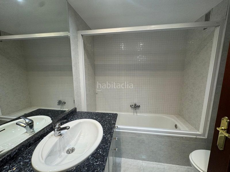 Foto 49f75871-6d11-4c34-a865-7ea0440be0a6. Apartament amb aparcament piscina a Puerta Blanca Málaga