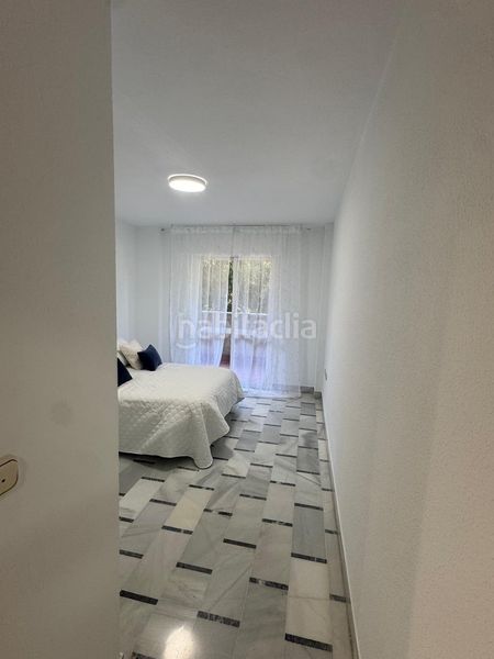 Foto 70cc4540-5cf4-467f-915b-ddf89b612896. Apartament amb aparcament piscina a Puerta Blanca Málaga