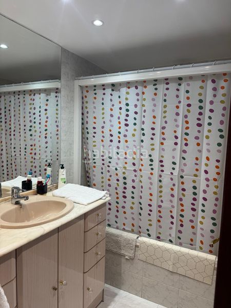 Foto 8a6f2c81-89ba-4499-a447-bb4c6f5e24a9. Apartament amb aparcament piscina a Puerta Blanca Málaga