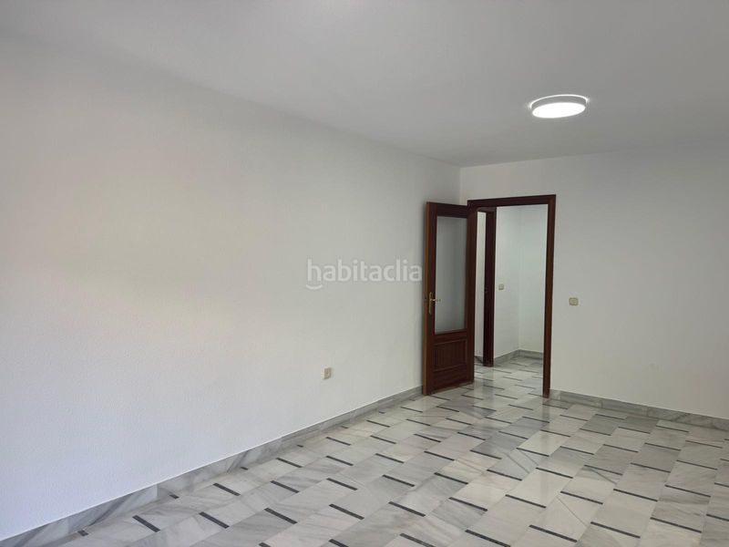 Foto c359ec2b-9f28-409d-9f68-dc3f179f59c1. Apartament amb aparcament piscina a Puerta Blanca Málaga