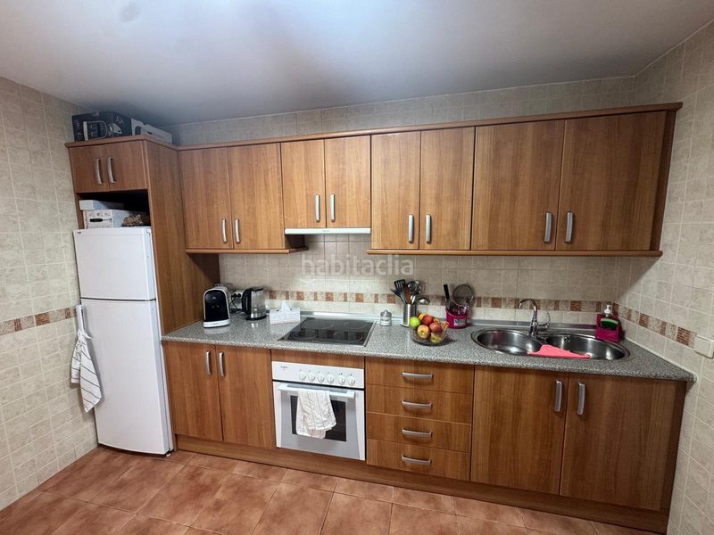 Foto f3ce5539-ad1b-4a69-9504-9d96d6d43bf9. Apartament amb aparcament piscina a Puerta Blanca Málaga