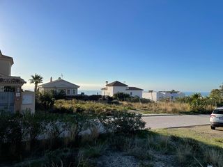 Terreny residencial a La Capellanía - El Higuerón. Parcela de lujo en benalmadena  urb. retamar