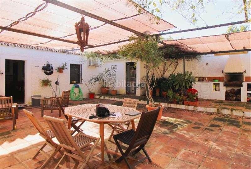 Foto 92009c29-aebb-47d8-a483-199cfcc68e04. Chalet avec piscine dans Centro Alhaurín de la Torre