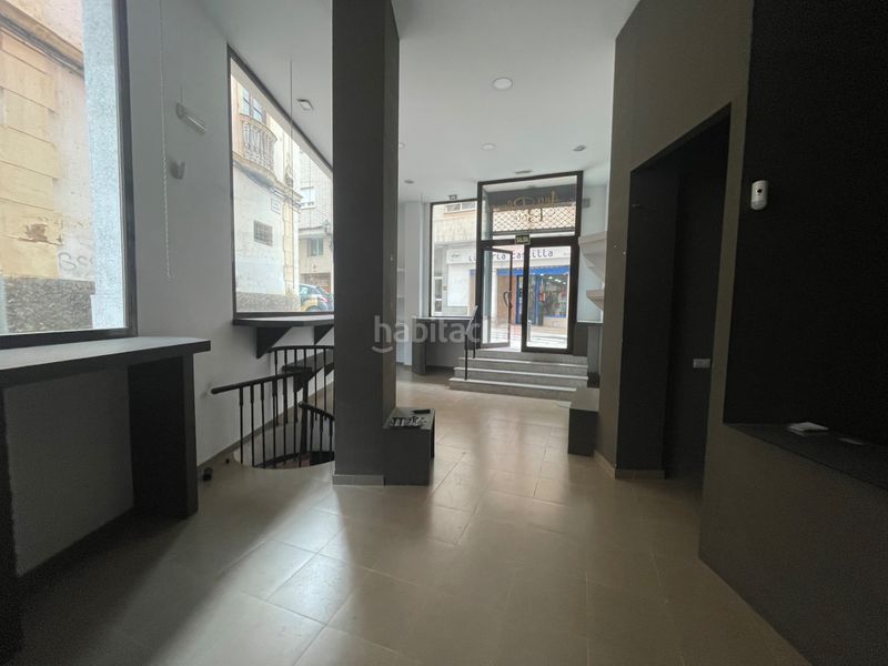 Foto b31d4642-3be2-47c3-8691-f0aaad2dca57. Lloguer local comercial a Almendralejo
