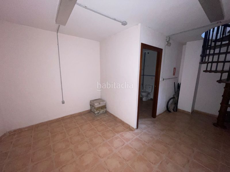 Foto fe580062-ee50-41f7-9587-02ae688df594. Lloguer local comercial a Almendralejo