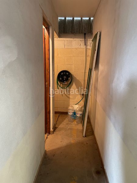 Foto 0d1d7ea3-ee88-44cc-8a3e-e981ec85d920. Rent industrial building in Almendralejo