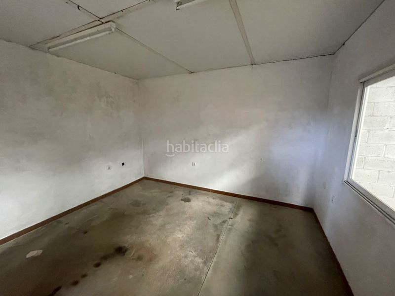 Foto af231f93-851f-4912-a622-44c0e4f89bd4. Rent industrial building in Almendralejo
