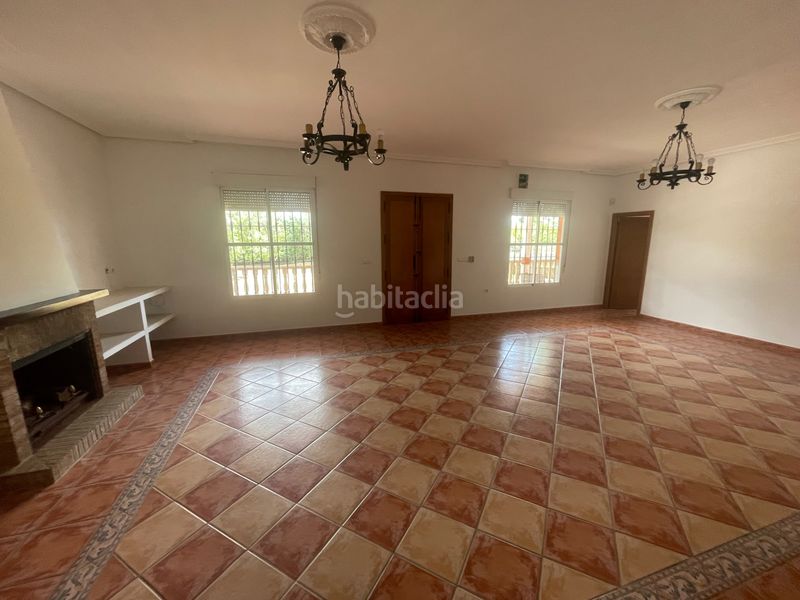 Foto 6a6bd8e8-5f68-4090-86af-24c387c2f115. Chalet con parcheggio in Almendralejo