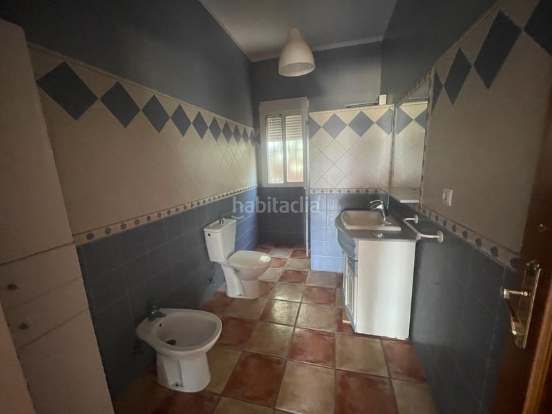 Foto 94edb1a4-5d3d-4872-bf46-e5ce56f4ac41. Chalet con parcheggio in Almendralejo