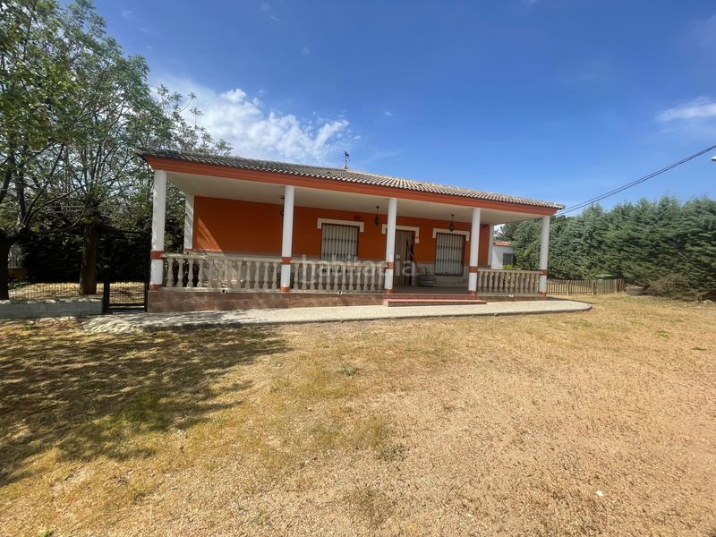 Foto bd98b496-824e-43de-ae4b-465810629aff. Chalet con parcheggio in Almendralejo