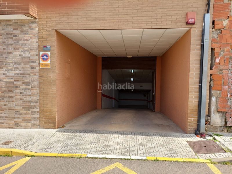 Foto 5cb1bf5b-75ae-42d7-baec-701c0f2af943. Miete autoparkplatz in Almendralejo