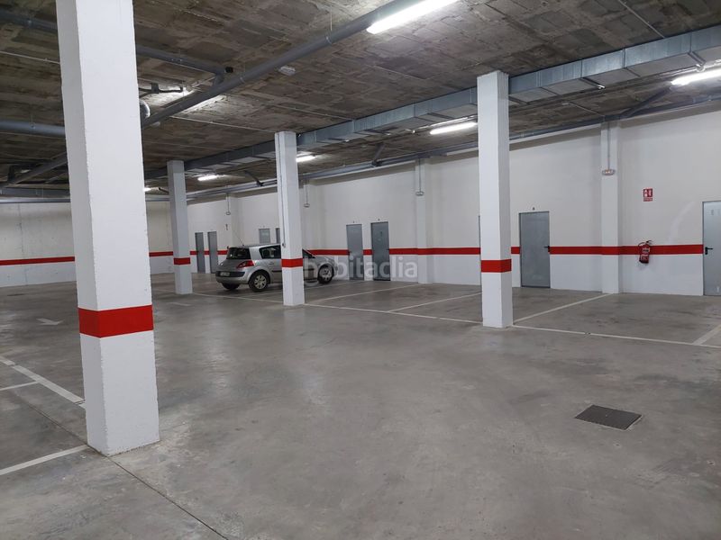 Foto ca9bede7-4895-412e-aa56-84b763bd50f6. Miete autoparkplatz in Almendralejo