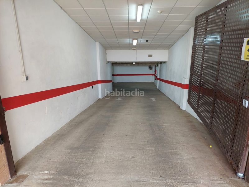 Foto 96341e75-c737-4a0d-94d6-71a97e77c3b4. Affitto posto auto in Almendralejo