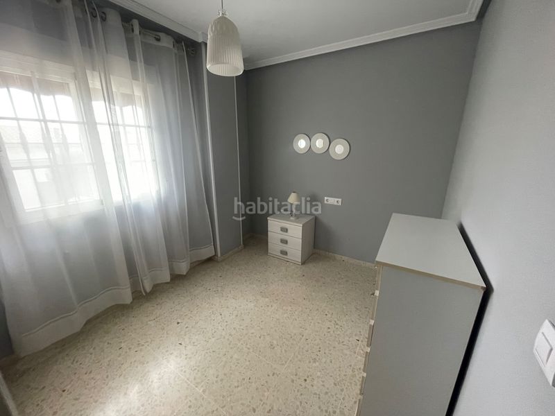 Foto b6b77204-491c-4e67-8cf9-d92504ed6f7e. Pis amb aparcament a Almendralejo