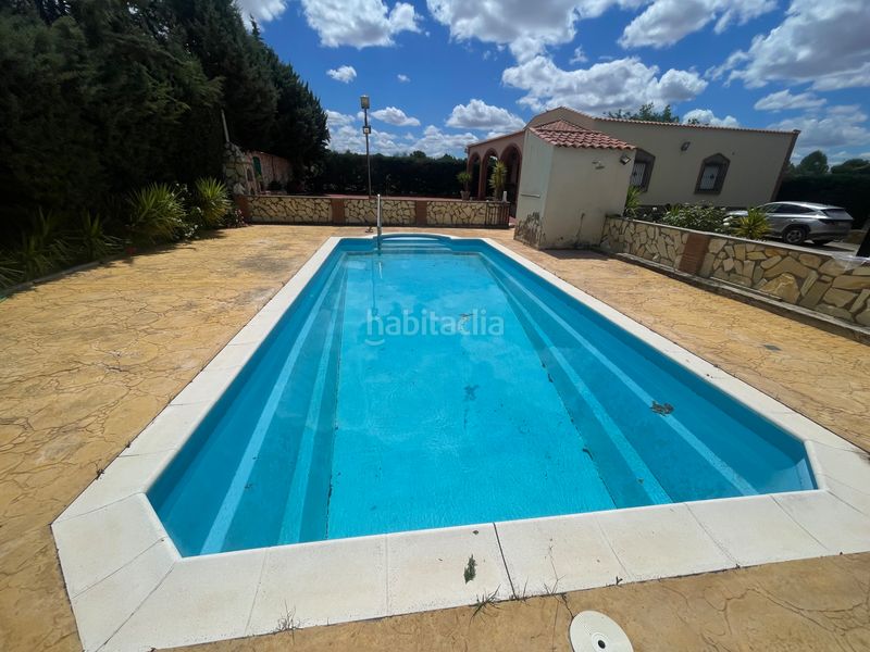 Foto 09c1ff38-b325-4181-bc1b-7c4f2bb2fffa. Chalet en Almendralejo