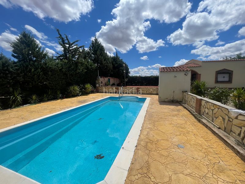 Foto 33e6f06b-944c-4069-bd0d-1389c92ac5ba. Chalet en Almendralejo
