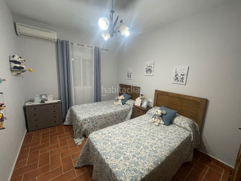Foto cf81b338-d1e7-4c8d-8951-856936937702. Chalet en Almendralejo