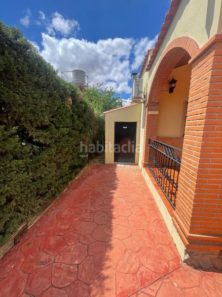 Foto e6f6d500-ee24-4f7d-9694-5f781dc7084d. Chalet en Almendralejo