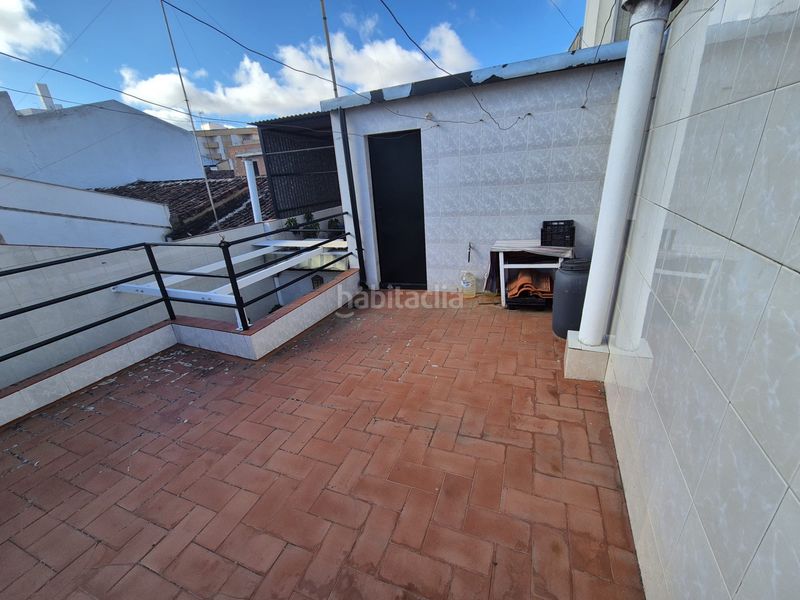 Foto f61432c2-72ae-4c4c-8e77-e5e1c8f8e452. House with parking in Almendralejo