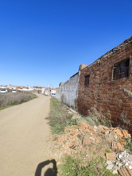 Foto b8a0ffb7-1f01-4e68-ad94-63783efdb3b3. Finca rústica en Almendralejo