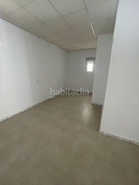 Foto 0cbc7e2c-5fe7-44db-ad82-b77b1119b8dd. Local comercial a Almendralejo