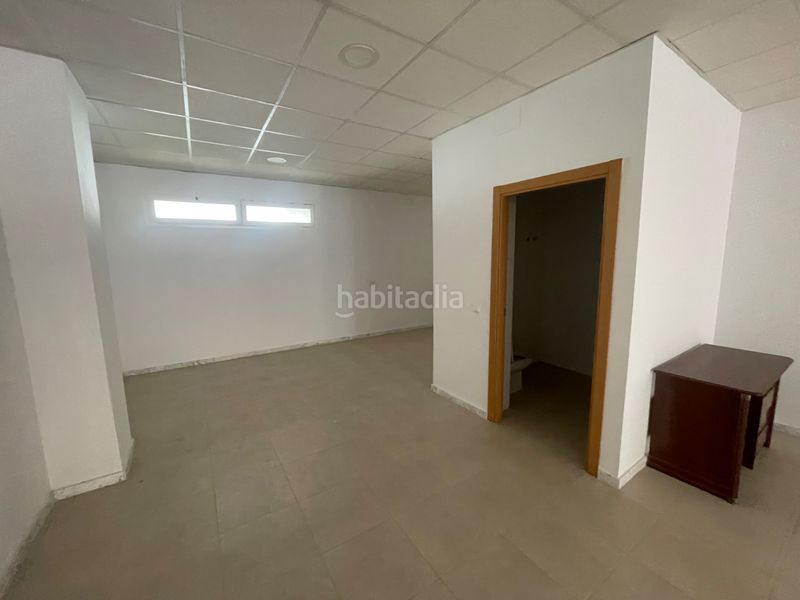 Foto 407111cb-e830-41bf-a995-e0541e54ab9e. Local comercial a Almendralejo