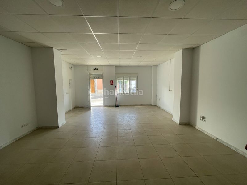 Foto 492263e7-034e-4d76-bafc-0ef6307fd7a6. Local comercial a Almendralejo