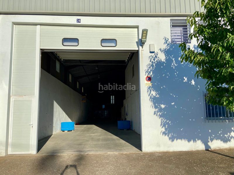 Foto 46ae6c91-7984-4b53-b341-ef3dbf278e7b. Nau industrial a Almendralejo