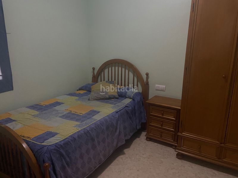 Foto d726cdfc-1603-4596-aa86-6e7fd24f4a39. Piso en calle vicente aleixandre 1 en Almendralejo