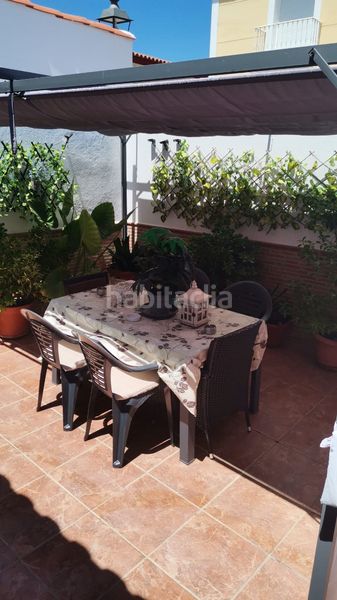 Foto 5b00ee55-ea7d-4635-8596-accce10549a1. Casa adossada amb aparcament a Burguillos del Cerro