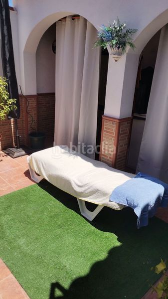 Foto be543a21-a697-460b-8630-97d296b5ddf7. Casa adossada amb aparcament a Burguillos del Cerro