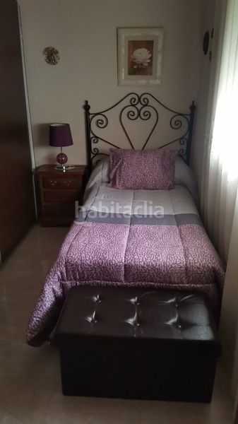 Foto e1f00432-c34c-4d2c-bf6b-6f67fc8f50d1. Casa adossada amb aparcament a Burguillos del Cerro