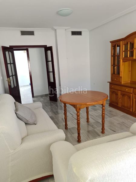 Foto b20d00b5-e367-4fca-945d-612e093f0932. Pis a Almendralejo