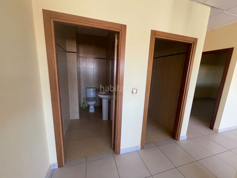 Foto 54be2dd8-2740-40a3-921a-7955f17cf4b8. Local comercial a Almendralejo