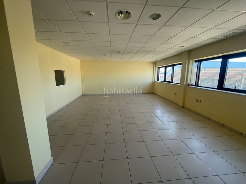 Foto c79d9bfc-ebf9-4bc1-be27-b1b041675d5d. Local comercial a Almendralejo