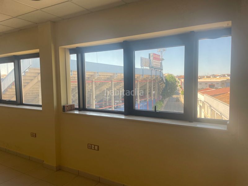Foto e079acd8-9b5c-422c-bf35-72d182935c19. Local comercial a Almendralejo
