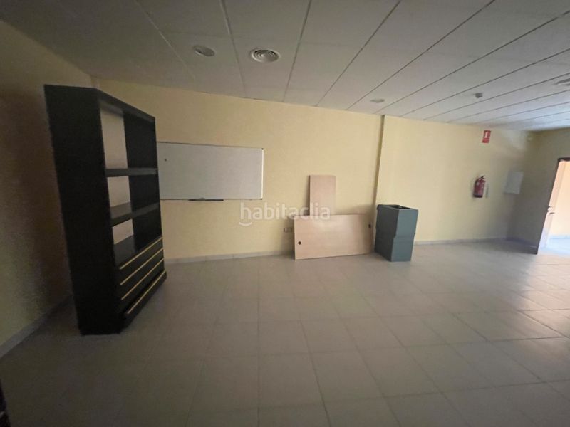 Foto 103377b0-3fc3-49dd-b2a7-62b715665334. Local comercial a Almendralejo