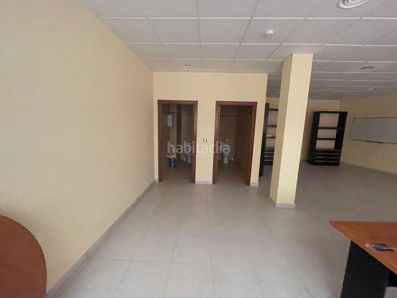 Foto 5965b59d-5bd9-45cc-b094-2e4990cbc6a6. Local comercial a Almendralejo