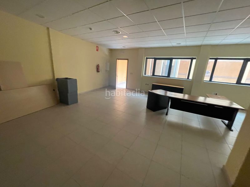 Foto 7af68ff7-0600-4ed4-9425-1a8568a8e499. Local comercial a Almendralejo