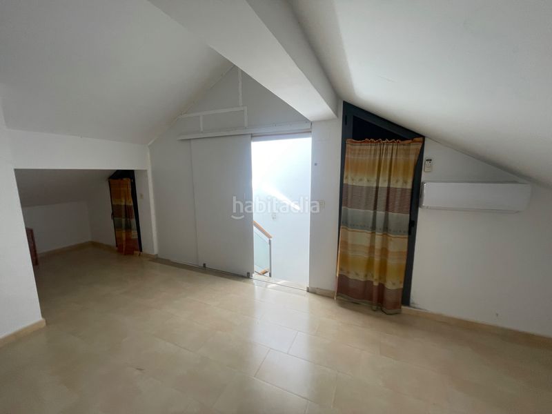 Foto 15fe055d-4842-43df-94df-4f6021087ef5. Casa adossada amb aparcament a Almendralejo