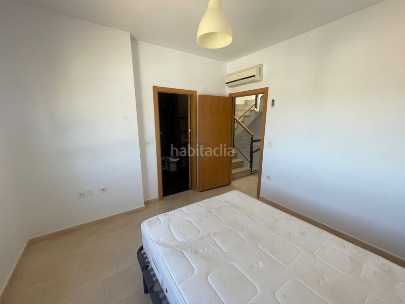 Foto 4688451d-31c5-444f-9ce8-03503dc4adbe. Casa adossada amb aparcament a Almendralejo