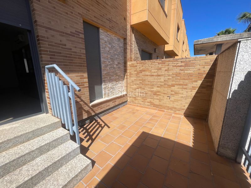 Foto 7e8f6206-5e5f-4016-8a61-cdffb3620ea3. Casa adossada amb aparcament a Almendralejo