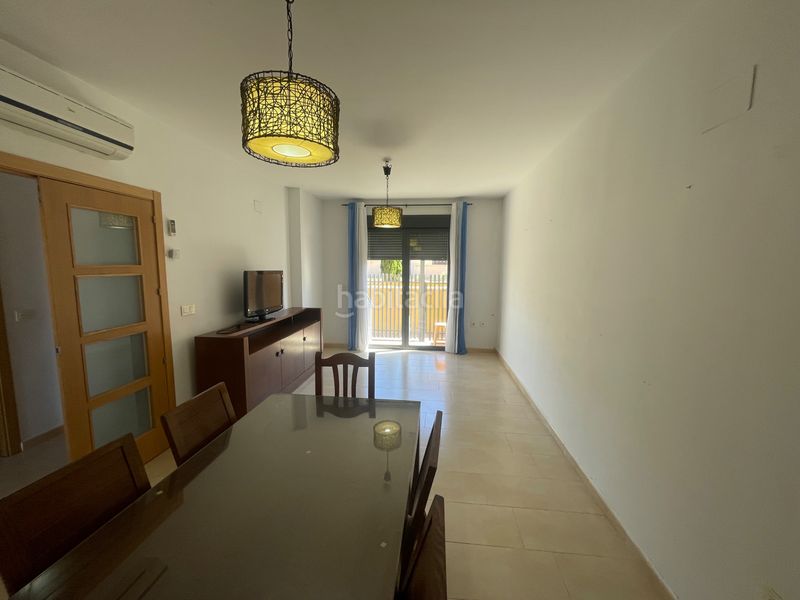 Foto ae35204a-fd36-41ef-b5d9-c4666c16213d. Casa adossada amb aparcament a Almendralejo